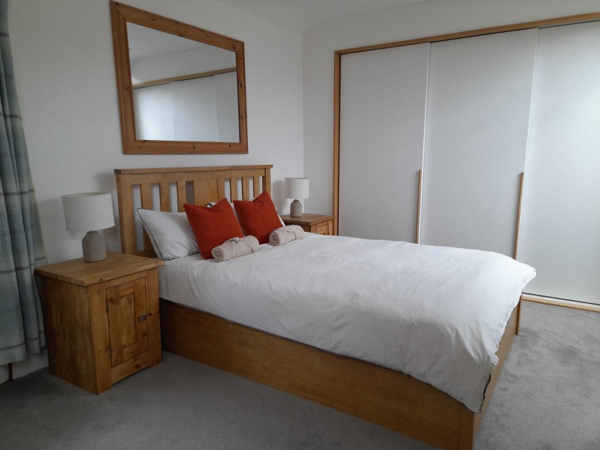 Converted Barn In Bath Bagian luar foto